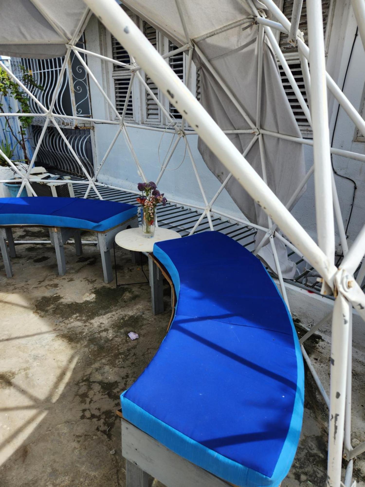 Fabulous Rooftop 2 Colonial Room For 4 Santo Domingo Bilik gambar